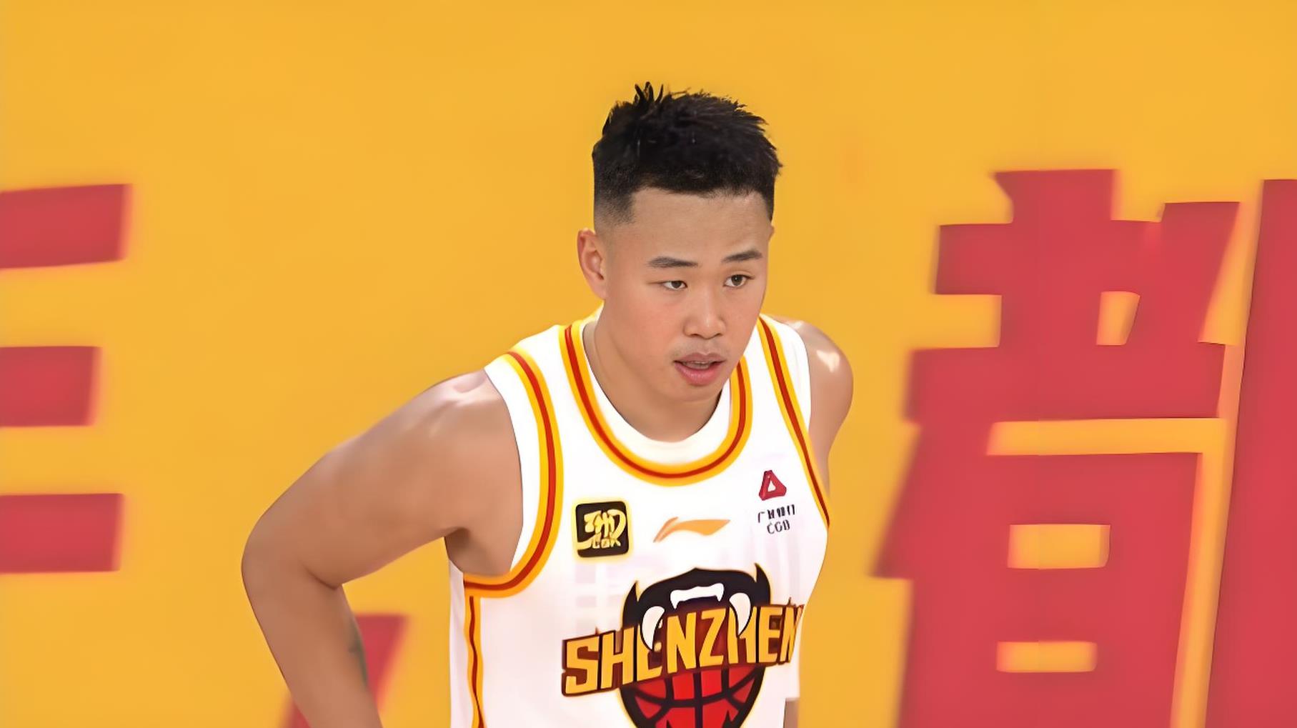 上海男篮凭借稳定表现,成功击败浙江队 上海男篮凭借稳定表现,成功击败浙江队