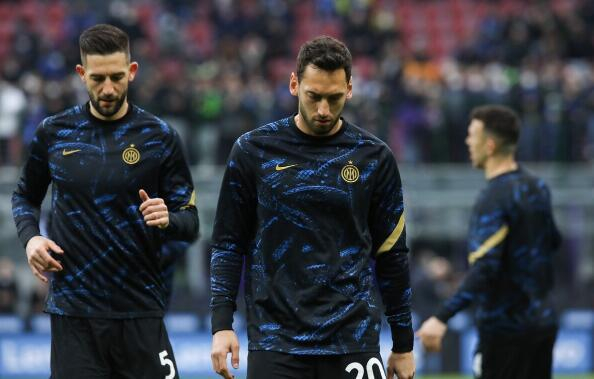 包含里尔险胜马赛,积分榜上逐渐逼近领头羊的词条 包含里尔险胜马赛,积分榜上逐渐逼近领头羊的词条