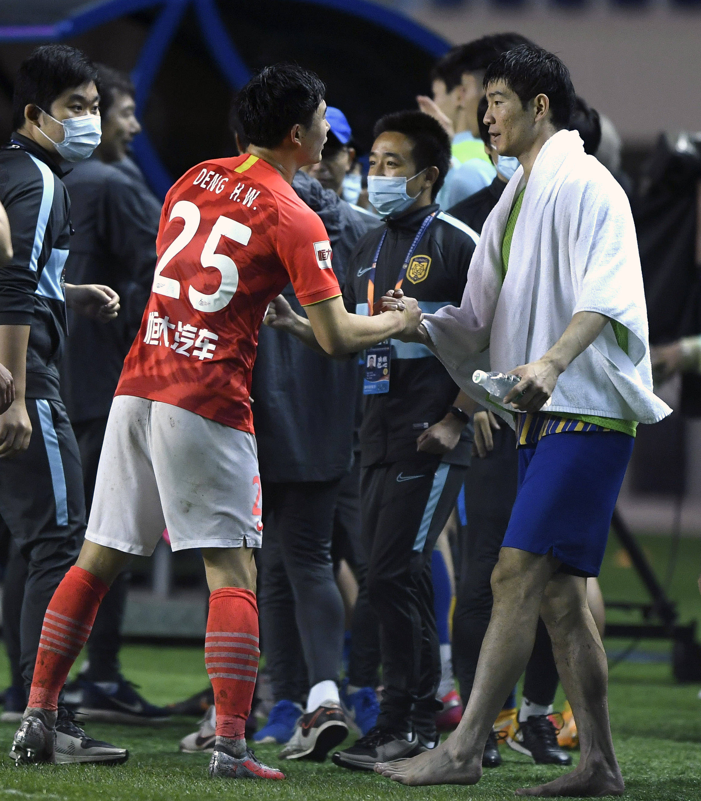 广州恒大淘宝客场憾平江苏苏宁的简单介绍 广州恒大淘宝客场憾平江苏苏宁的简单介绍