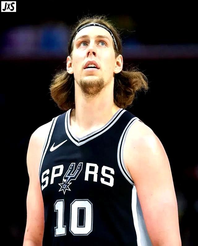 关于马刺老将受伤,恐怕将缺席一段时间的信息 关于马刺老将受伤,恐怕将缺席一段时间的信息