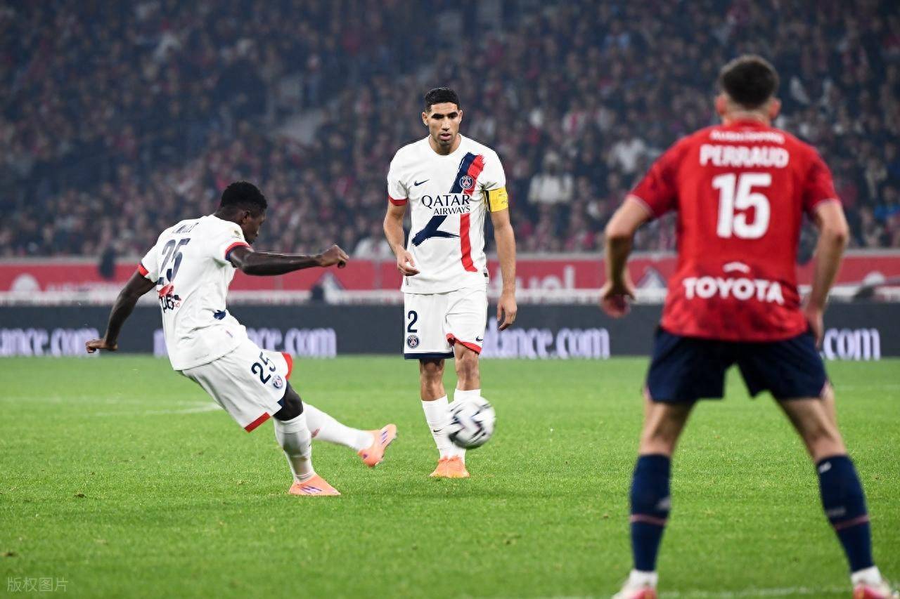 关于斯特拉斯堡客场逆转获胜，联赛排名上升的信息