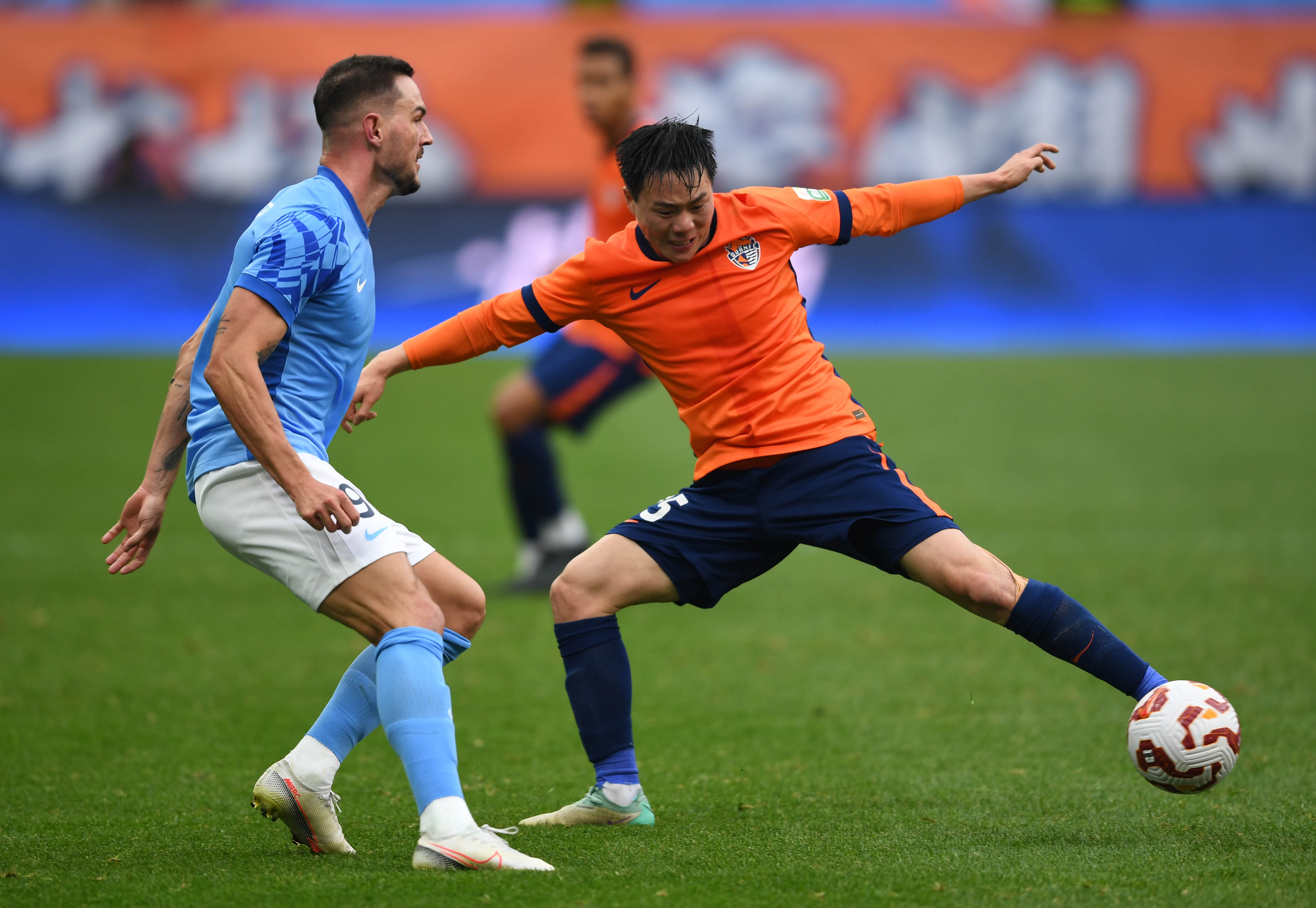 深圳队客场战胜浙江，实力受认可