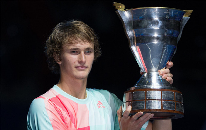 年终总决赛逆转戴维斯杯，兹维列夫高光表现