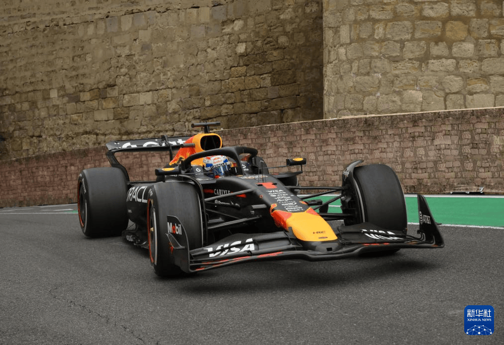 威廉姆斯逆转红牛二队,维斯塔潘点燃赛场的简单介绍 威廉姆斯逆转红牛二队,维斯塔潘点燃赛场的简单介绍