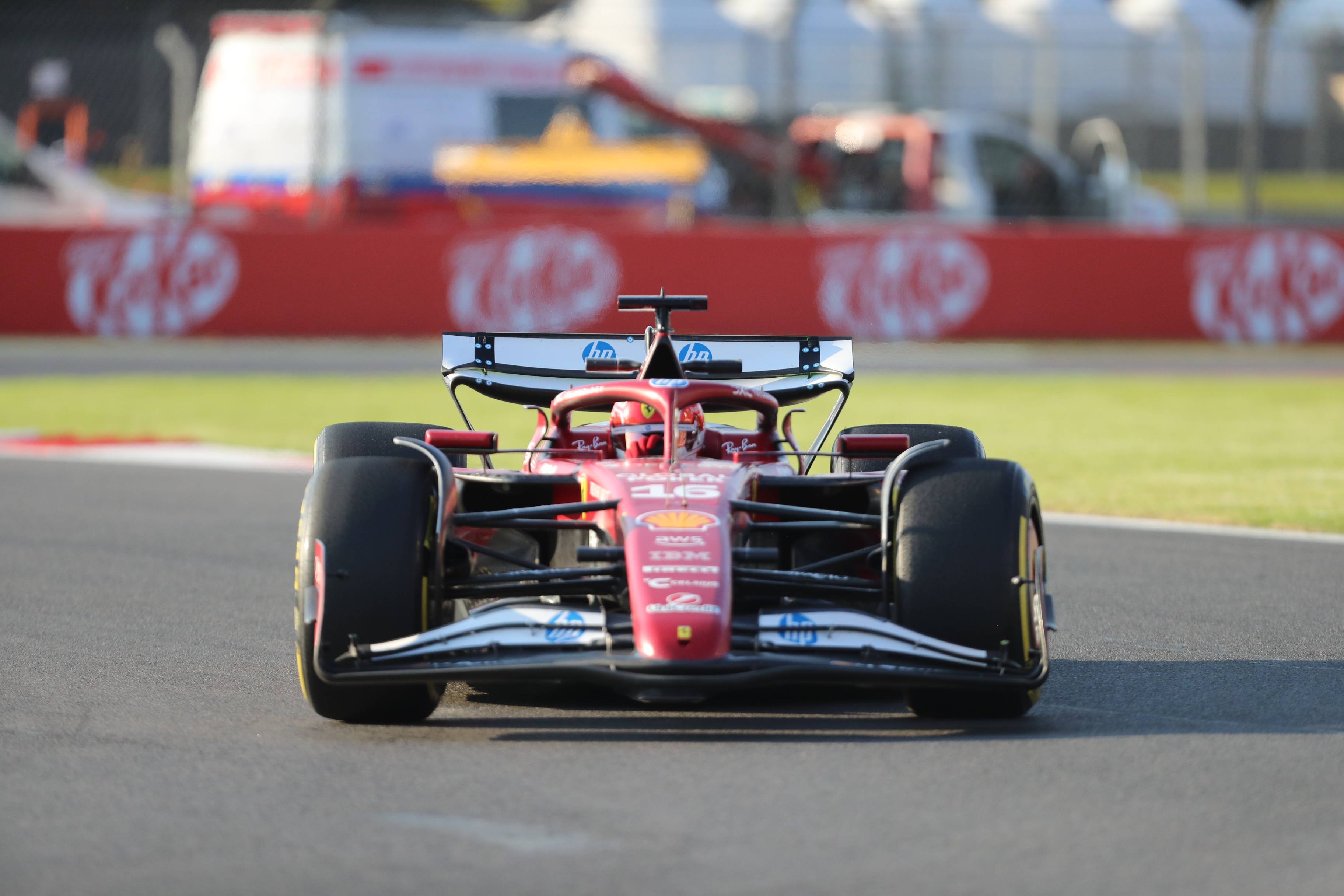 关于雷诺车队翻盘红牛二队，勒克莱尔关键制胜的信息