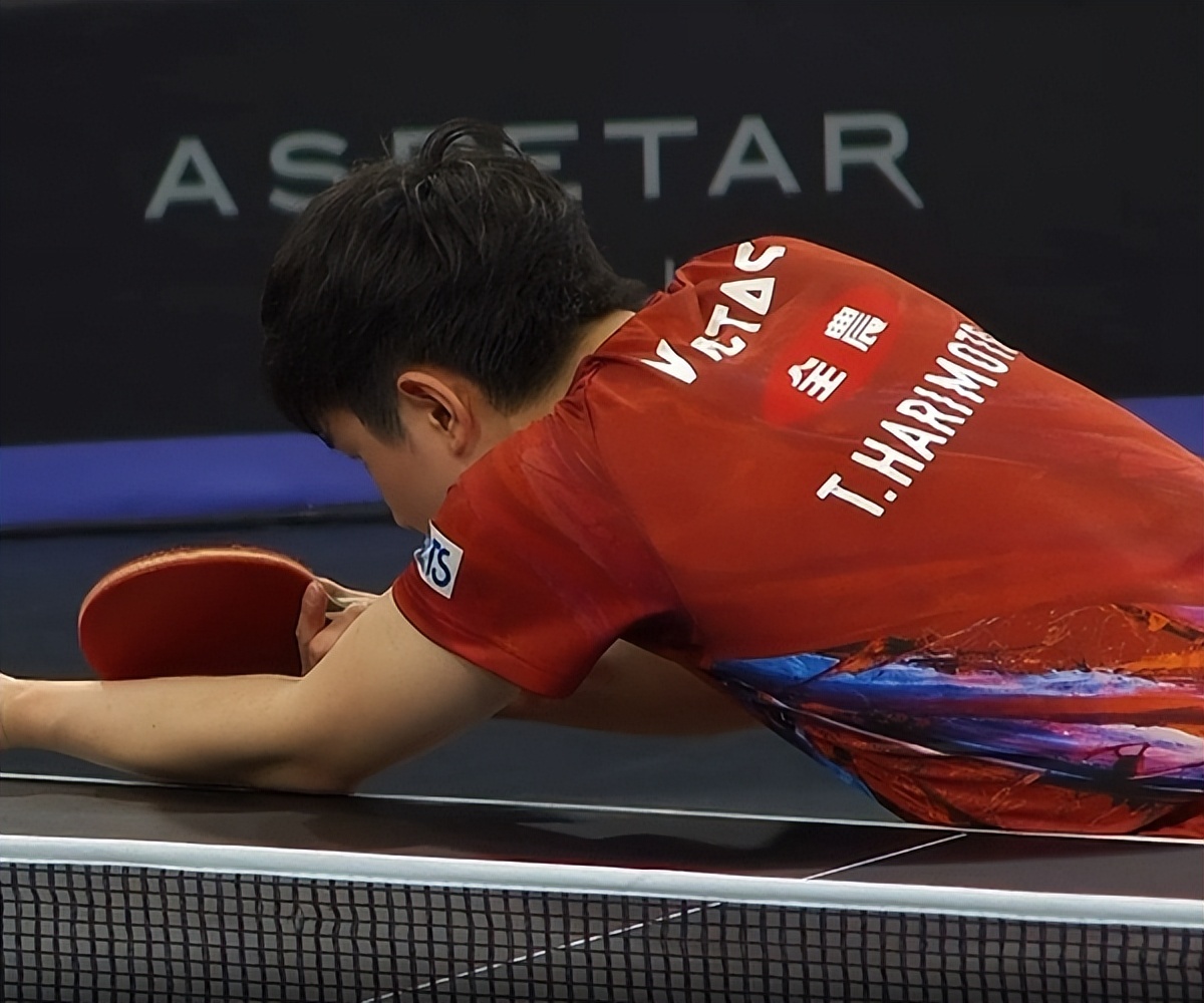 关于日本队完胜中国队，张本智和刷新纪录的信息