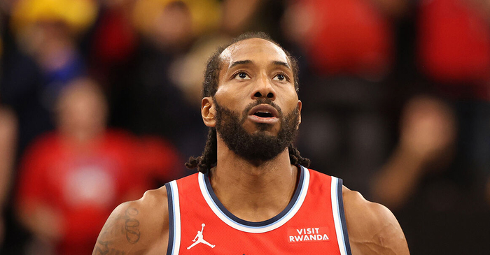 独行侠逆转北京队，伦纳德扛起全队