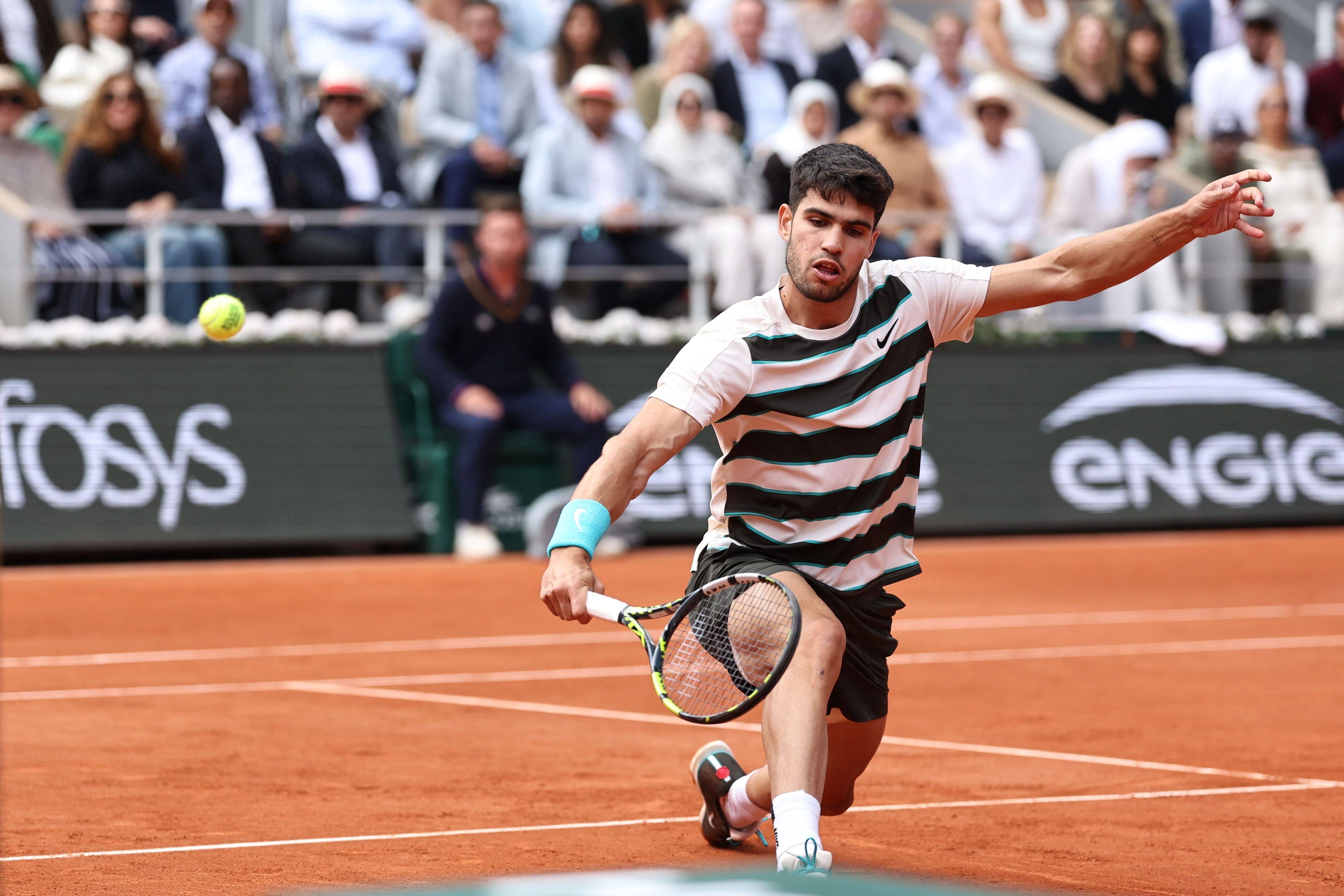 包含美网逆转ATP总决赛，阿尔卡拉斯扛起全队的词条