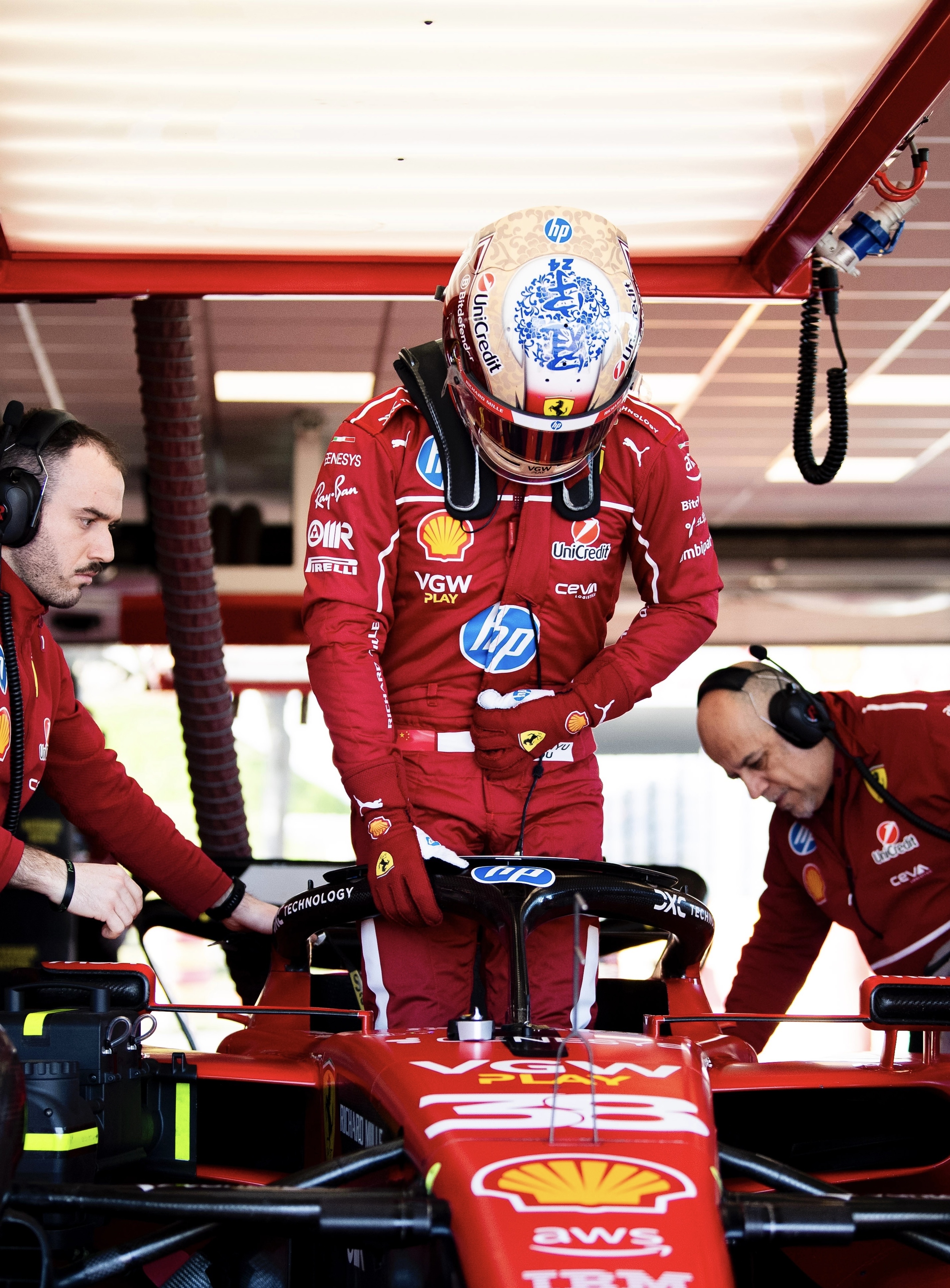 雷诺车队碾压索伯车队,周冠宇刷新纪录的简单介绍 雷诺车队碾压索伯车队,周冠宇刷新纪录的简单介绍