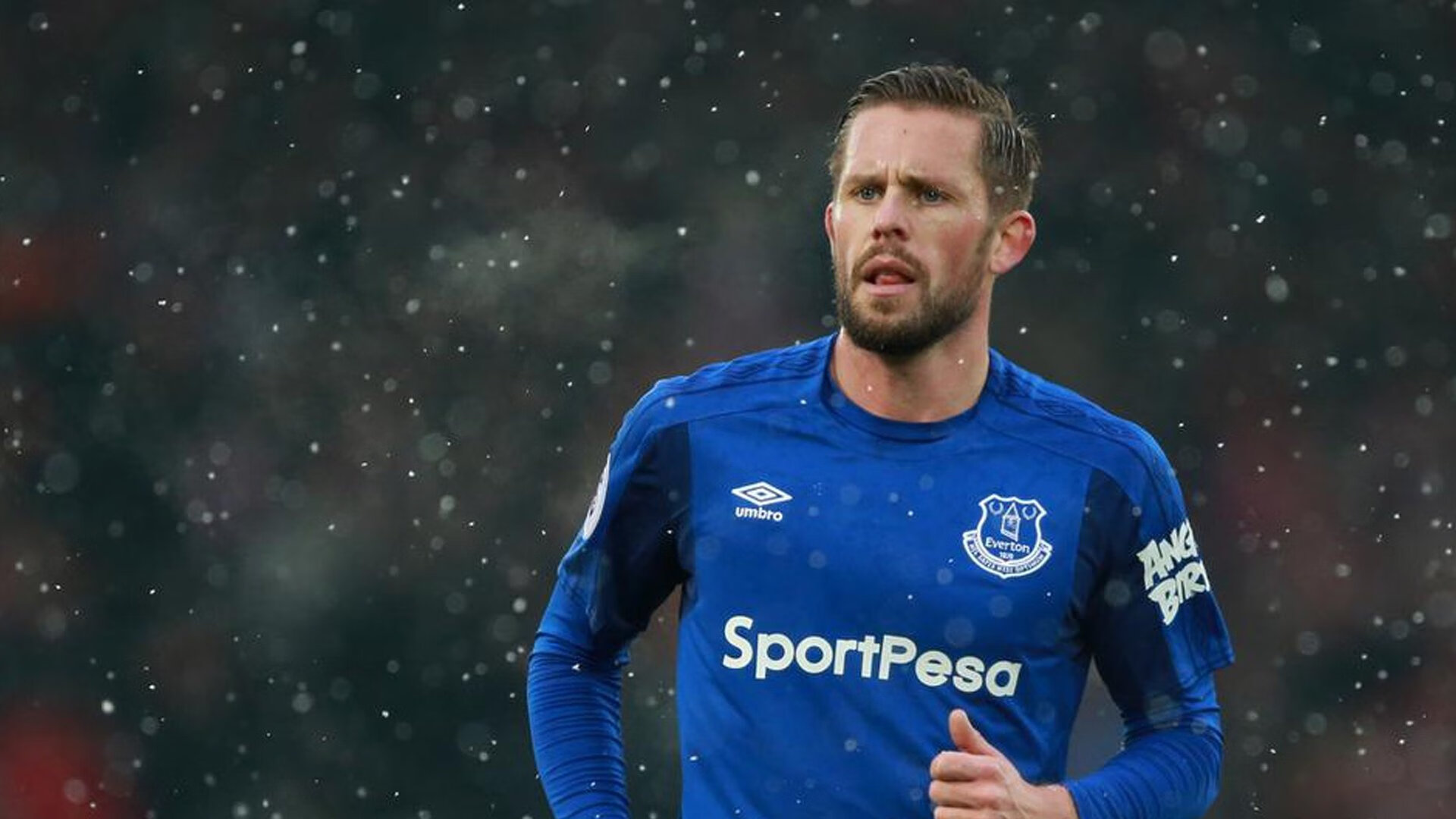 活塞强压魔术,拉文成为关键先生,一场定义赛季的胜利